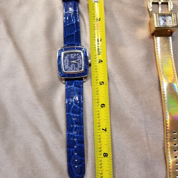 EUC Blue Quartz battery watch - Picture 2 of 11